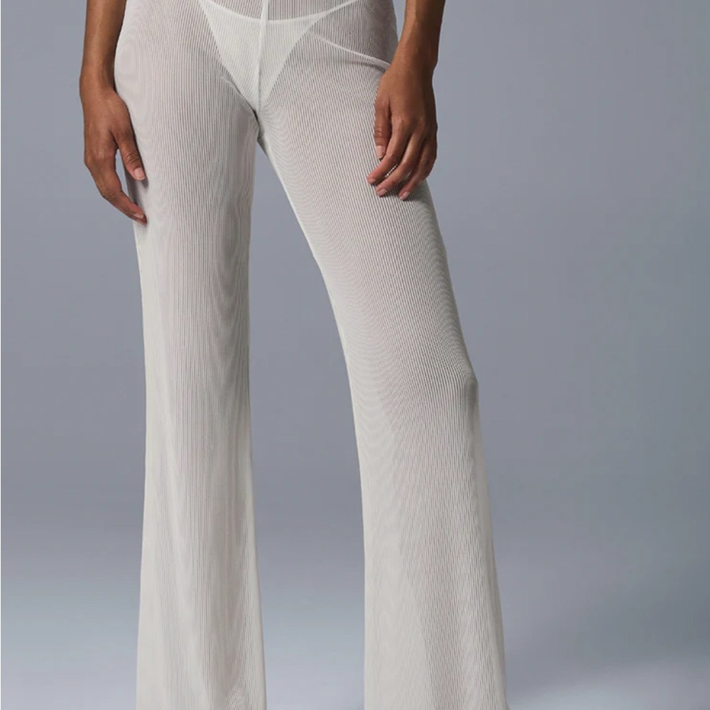 WL - Alo Striped Mesh Tropical Nights Flare Pant